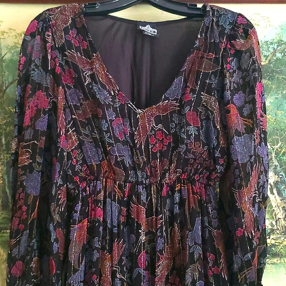 Angie V-neck Maxi Dress in Black - Picture 4 of 6